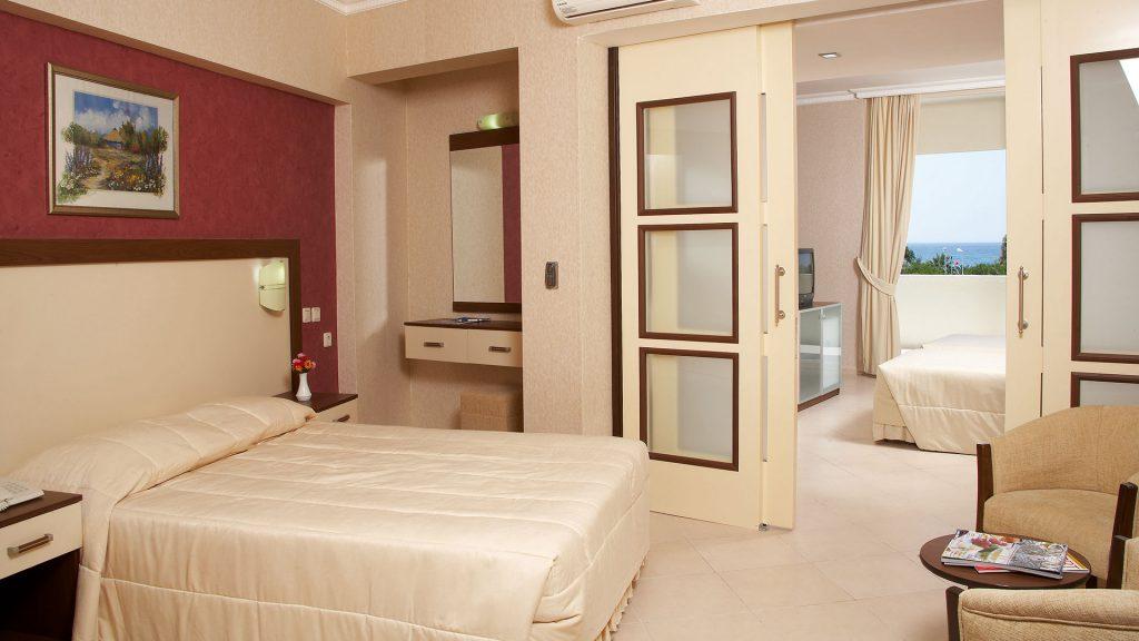 Batihan Beach Resort & Spa Kusadasi Exterior foto