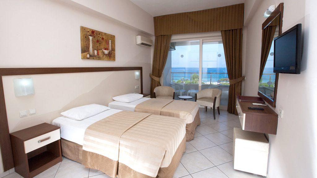 Batihan Beach Resort & Spa Kusadasi Exterior foto