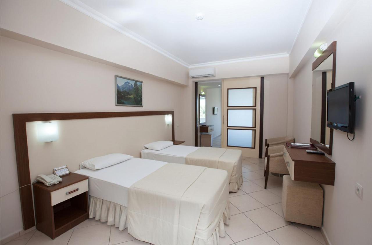 Batihan Beach Resort & Spa Kusadasi Exterior foto