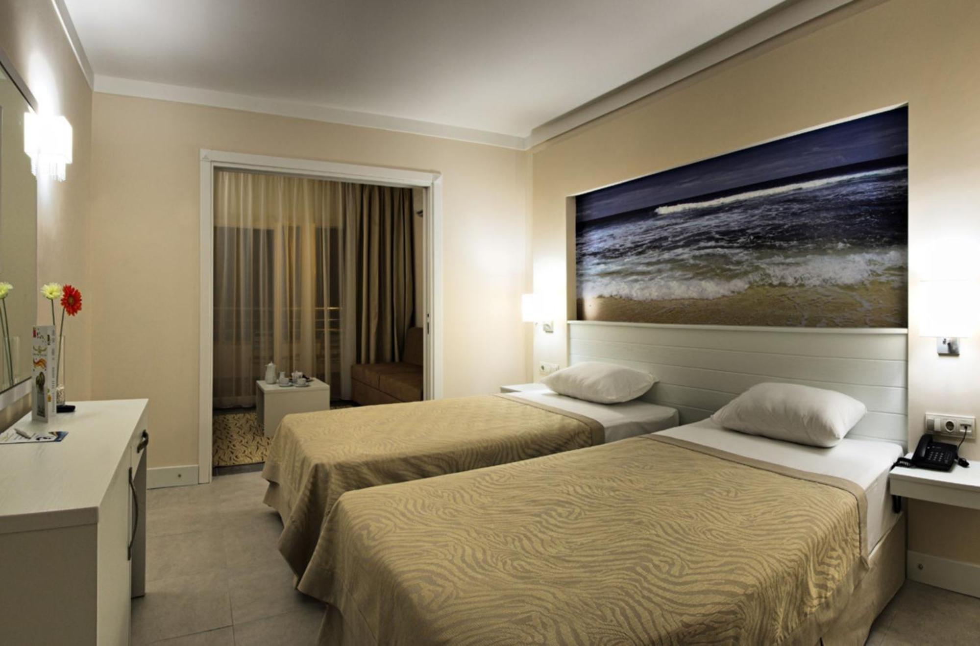 Batihan Beach Resort & Spa Kusadasi Exterior foto