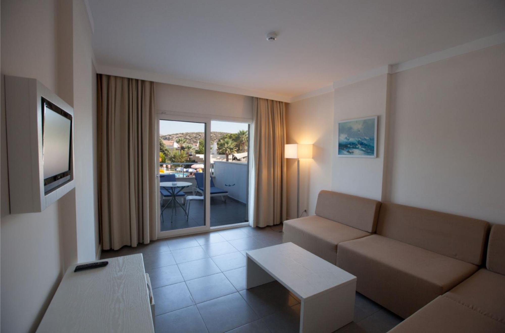 Batihan Beach Resort & Spa Kusadasi Exterior foto