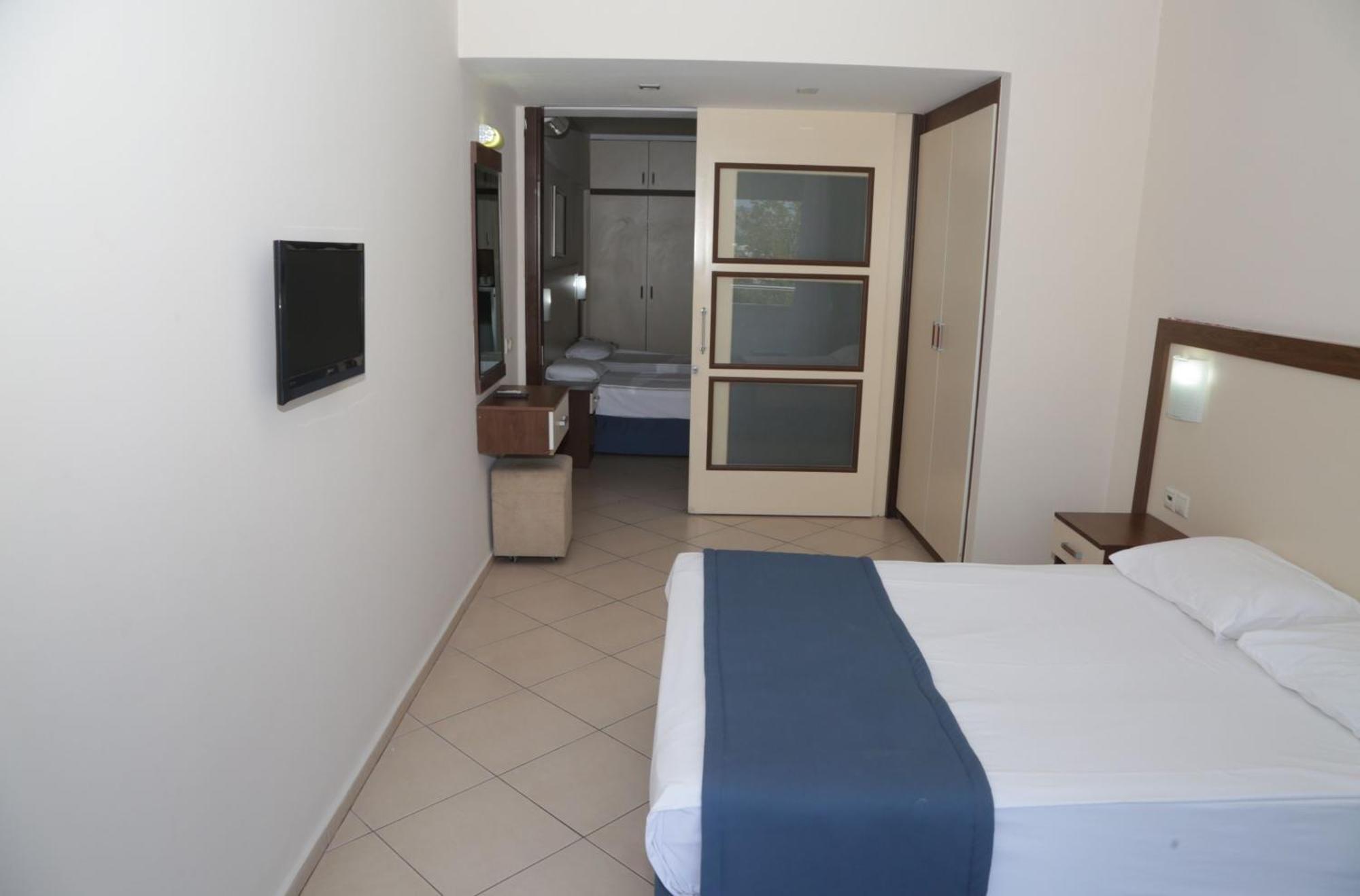 Batihan Beach Resort & Spa Kusadasi Exterior foto